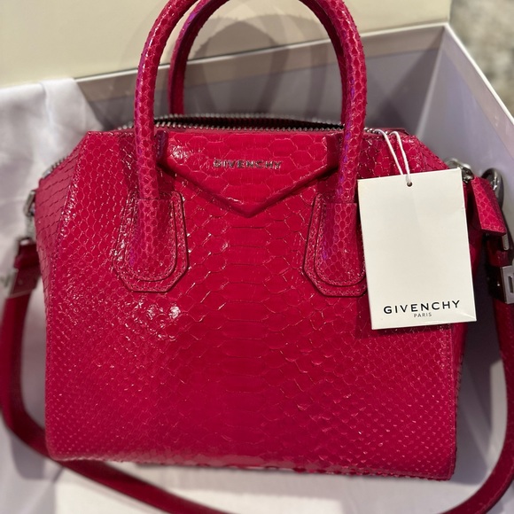 NWOT Rare Givenchy Antigona Python Bag - Picture 2 of 9